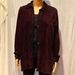 Chico’s Size 1 Maroon Textured Button Down